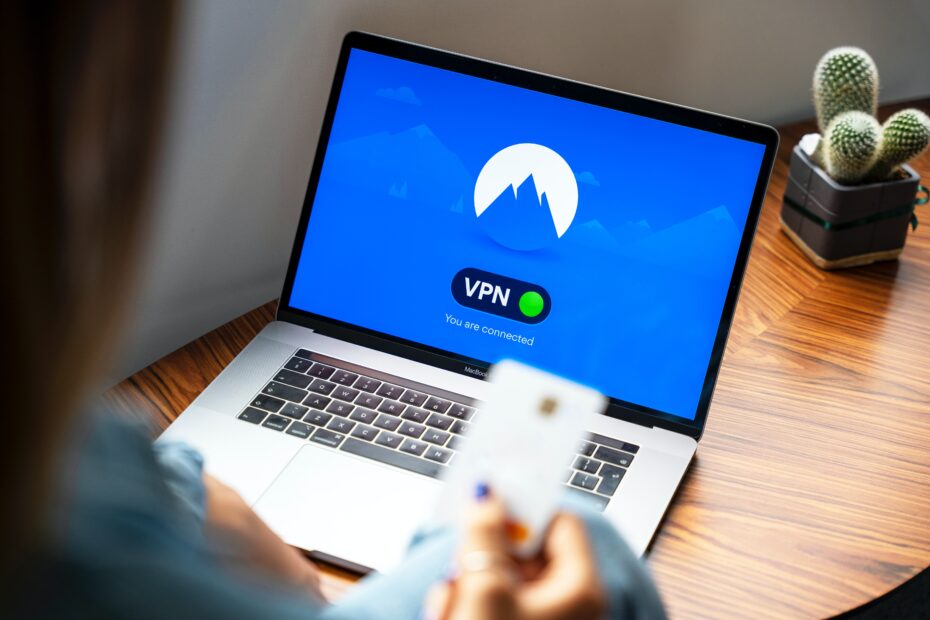 Nord VPN (Foto: Petter Lagson / Unsplash)