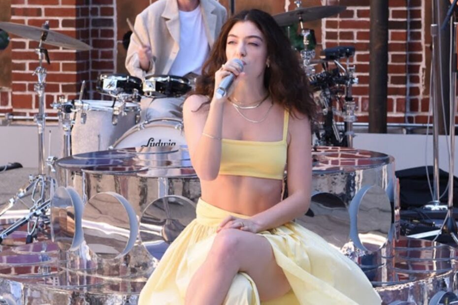 Lorde live bei Stephen Colbert (2021)