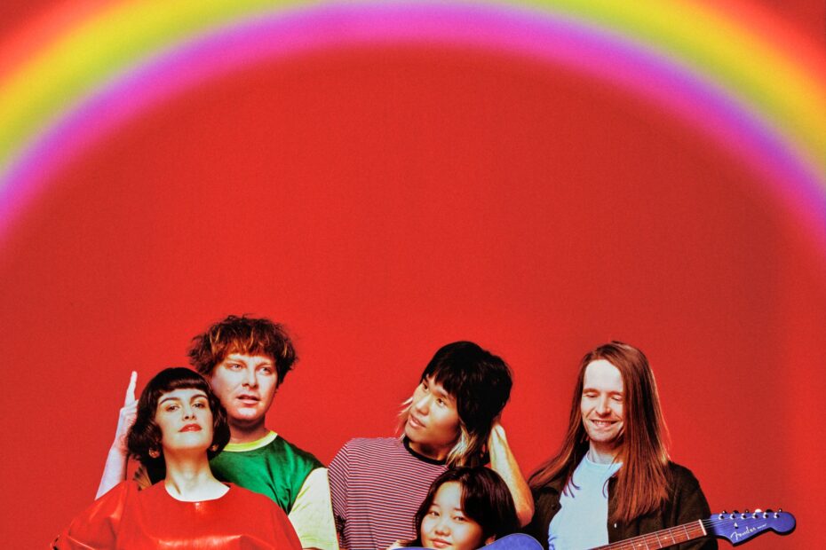 Superorganism (Presspic 2022 Foto: Jack Bridgland)