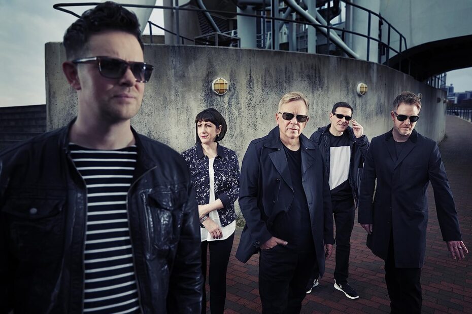 New Order (Presspic 2015 / Mute (Rough Trade))