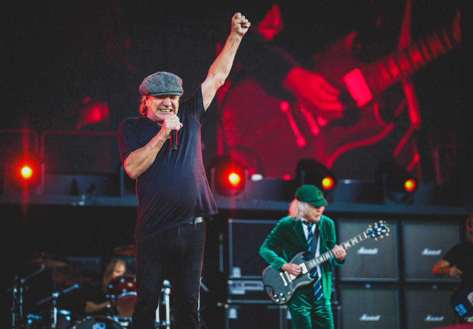 Konzertkritik und Bilder: AC/DC rocken die Rinne in Dresden » TONSPION