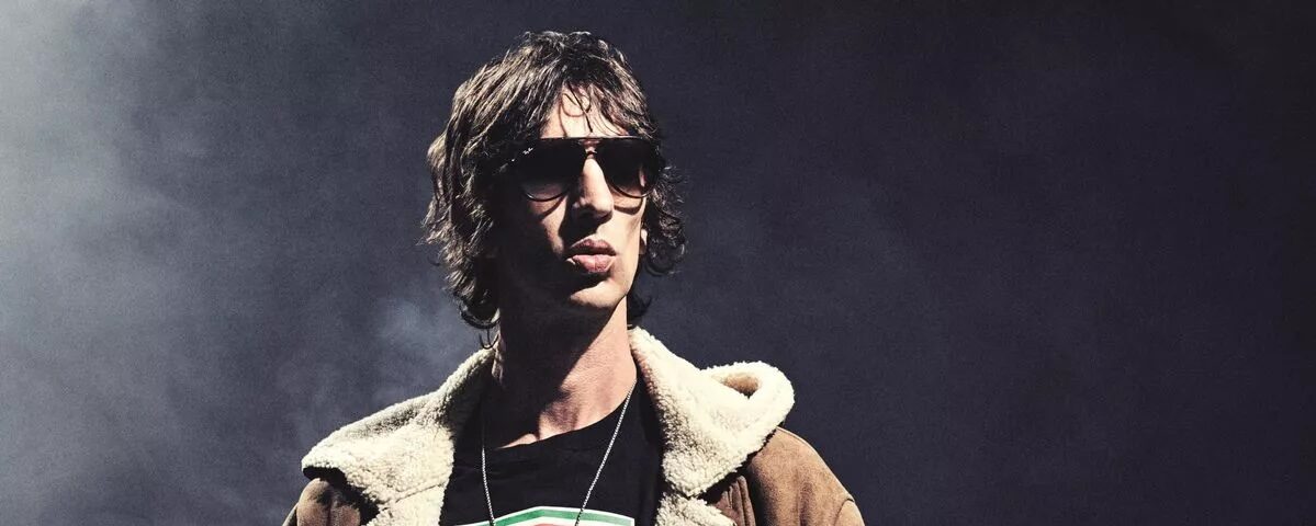 Richard Ashcroft (Dean Chalkney)