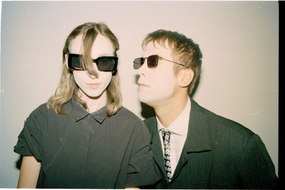 Sorry (Presspic 2025, Domino Records)