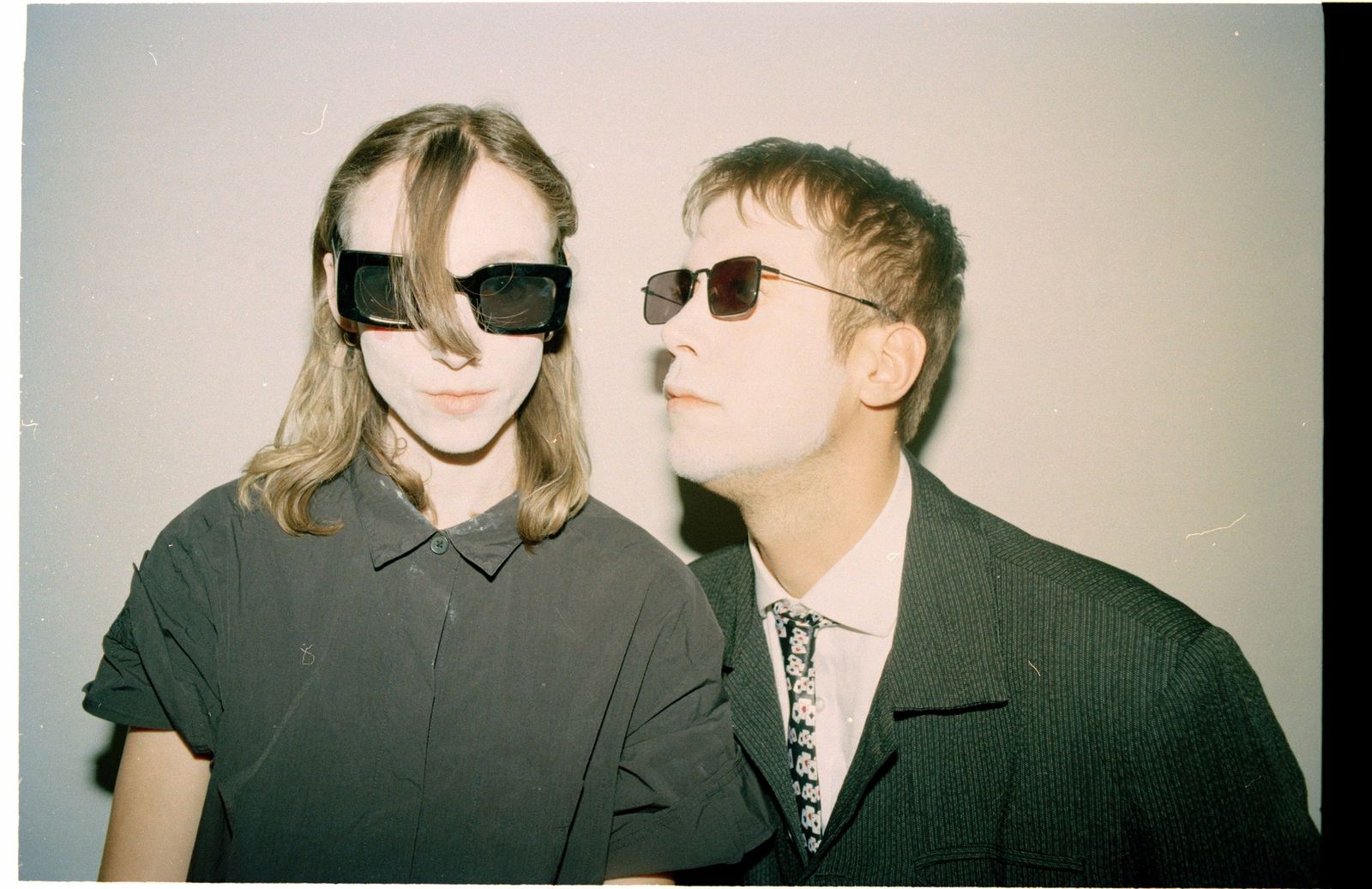 Sorry (Presspic 2025, Domino Records)